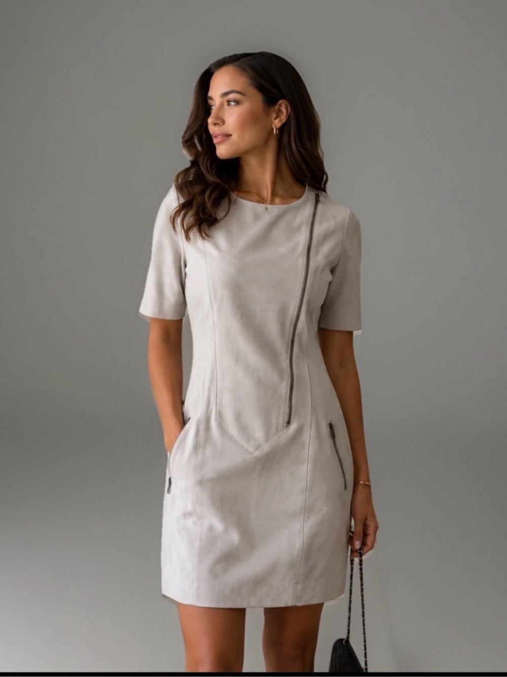BCBGMAXAZRIA Taupe Shift Dress Size M Short Sleeve Minimalist Quiet Luxury